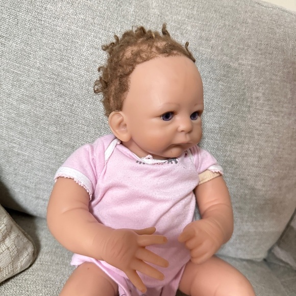 Ashton Drake Tasha Edenholm Lifelike Little Peanut Baby Doll 17" Weighted - Picture 6 of 12